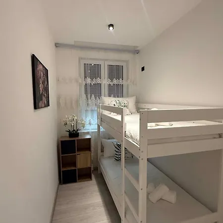 1 Appartamento *